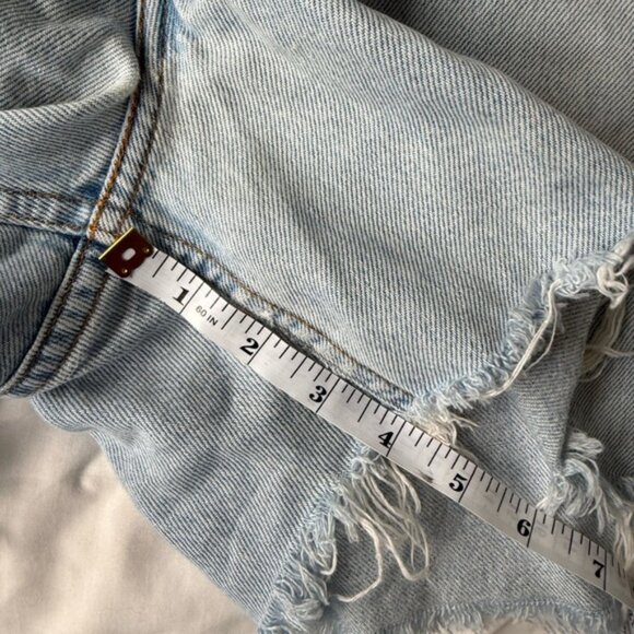 Levi’s Denim Women's Shorts - Picture 6 of 7